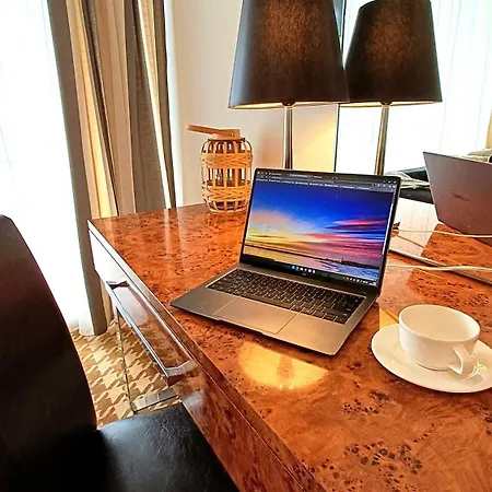 122 W Pieciogwiazdkowym Royal Tulip 200m Plaza Dobruk Romek Prywatny Lägenhet *