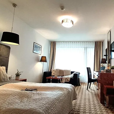 122 W Pieciogwiazdkowym Royal Tulip 200m Plaza Dobruk Romek Prywatny Lägenhet