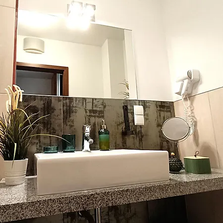 122 W Pieciogwiazdkowym Royal Tulip 200m Plaza Dobruk Romek Prywatny アパート *